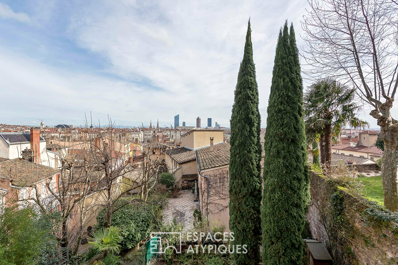 Appartement d&rsquo;architecte avec vue panoramique sur toute la ville