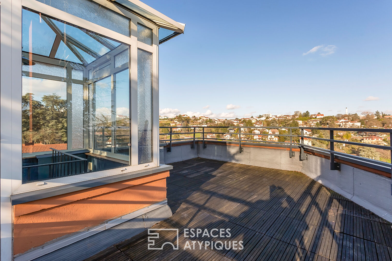 Maison 1920 avec dépendances et jardin