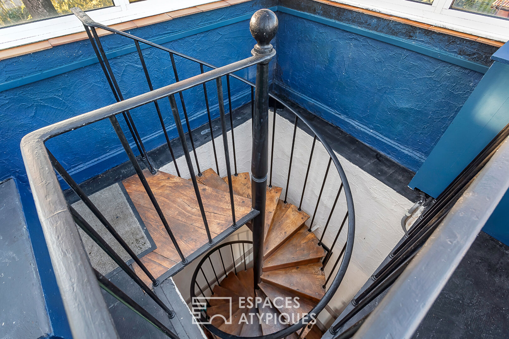 Maison 1920 avec dépendances et jardin