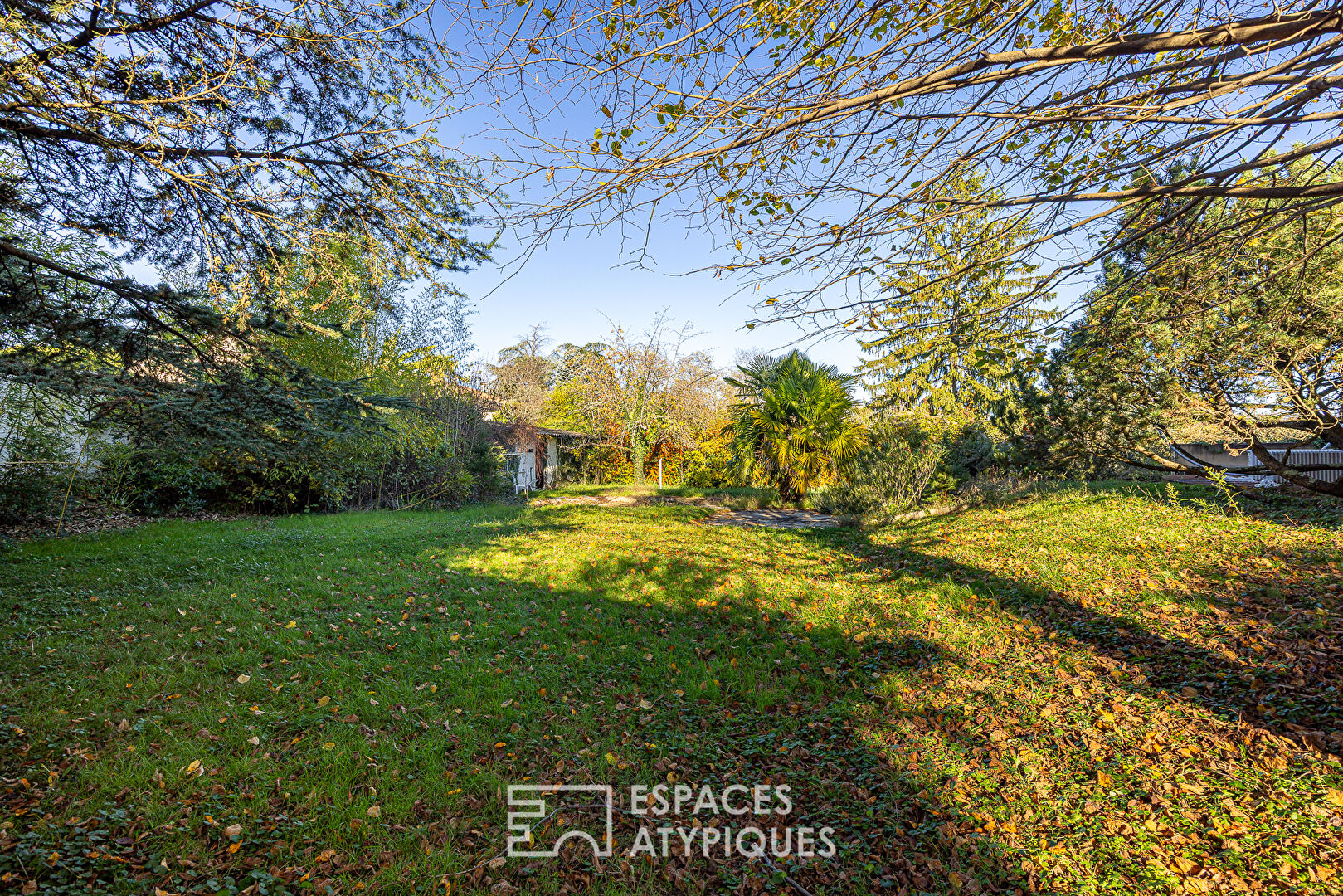 Maison rénovée avec jardin et vue dégagée