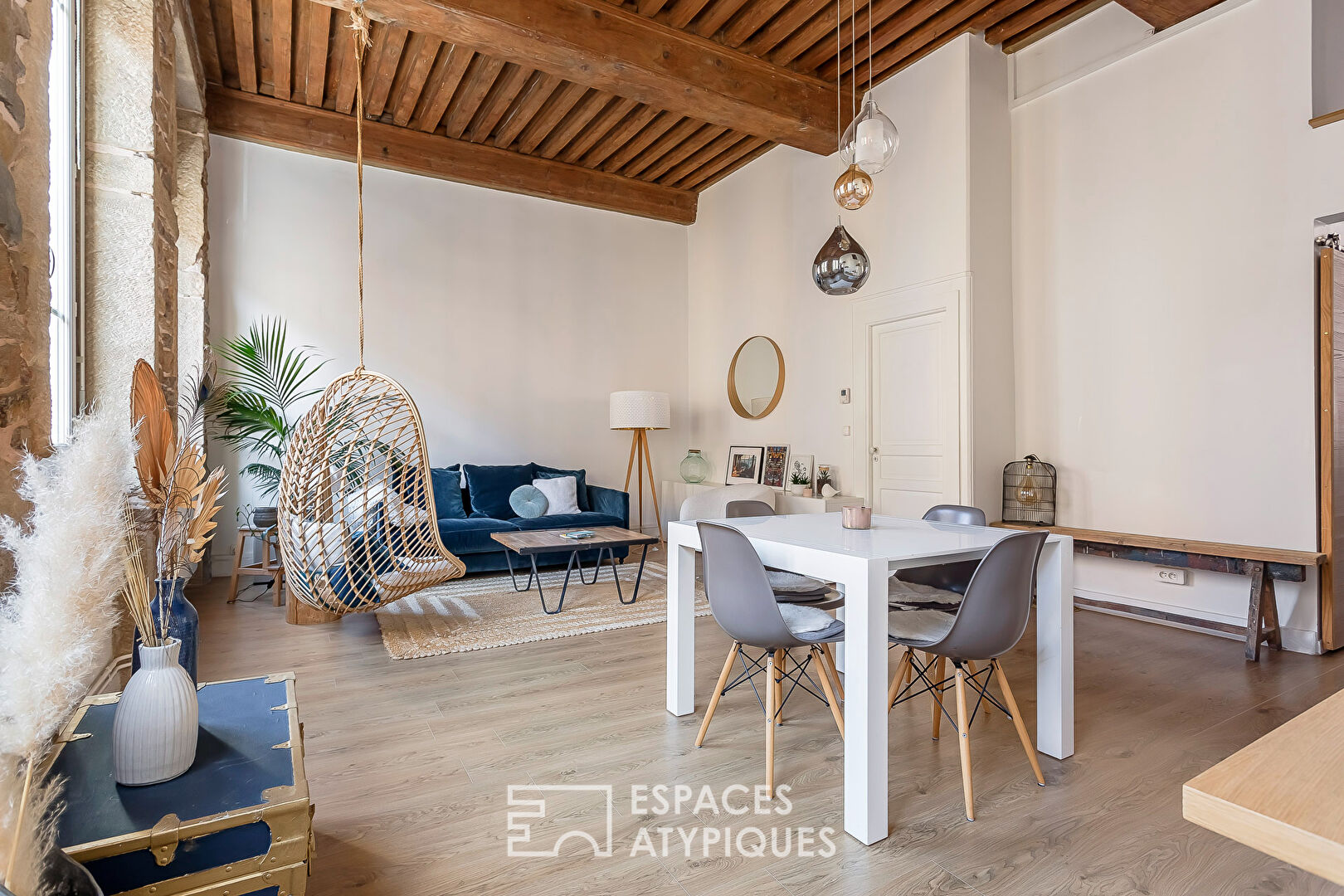 Lumière, calme et volumes au coeur des Pentes, limite Croix-Rousse