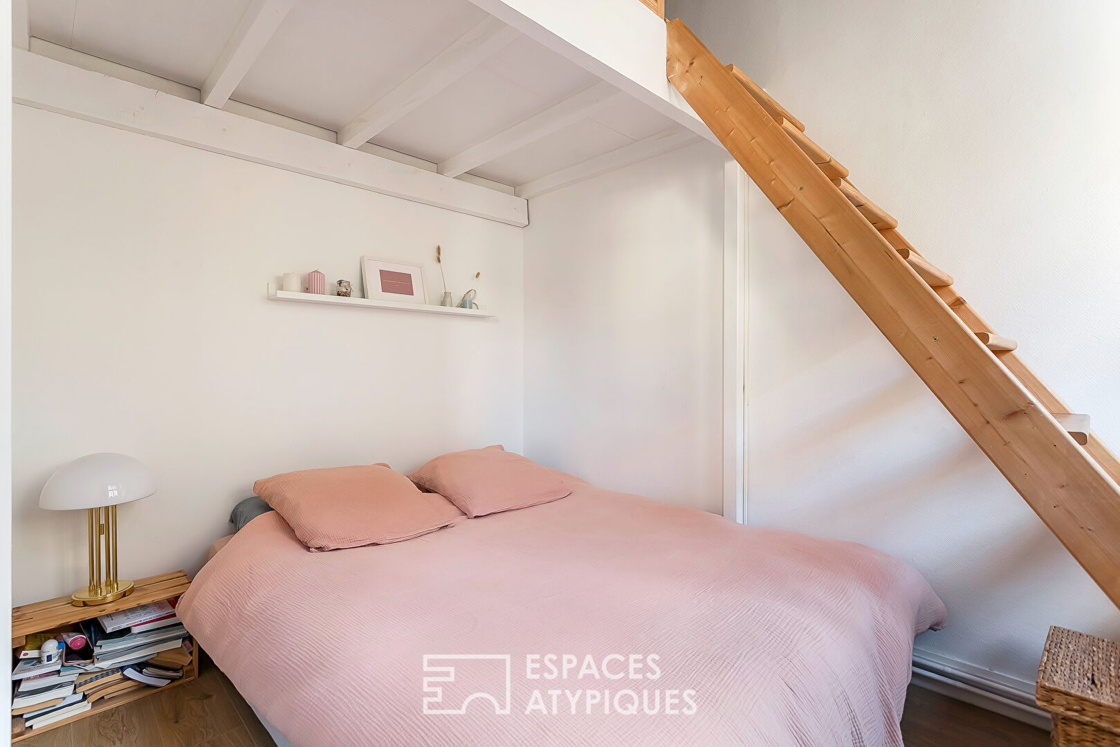 Lumière, calme et volumes au coeur des Pentes, limite Croix-Rousse