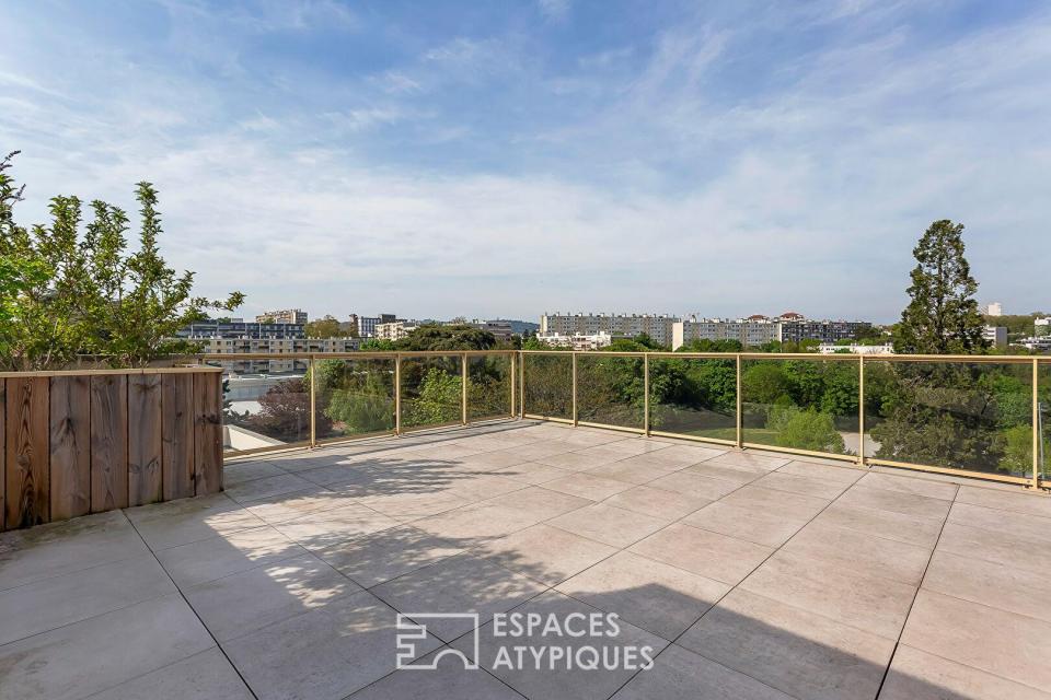 Rooftop et double terrasses avec vue imprenable à Caluire