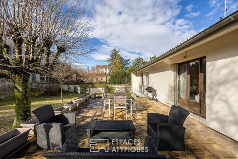 Maison rénovée avec jardin