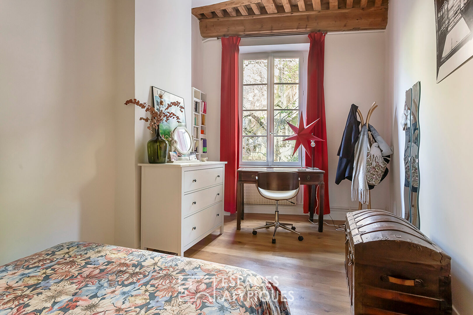 Appartement familial de caractère avec vue Saône et jardin commun