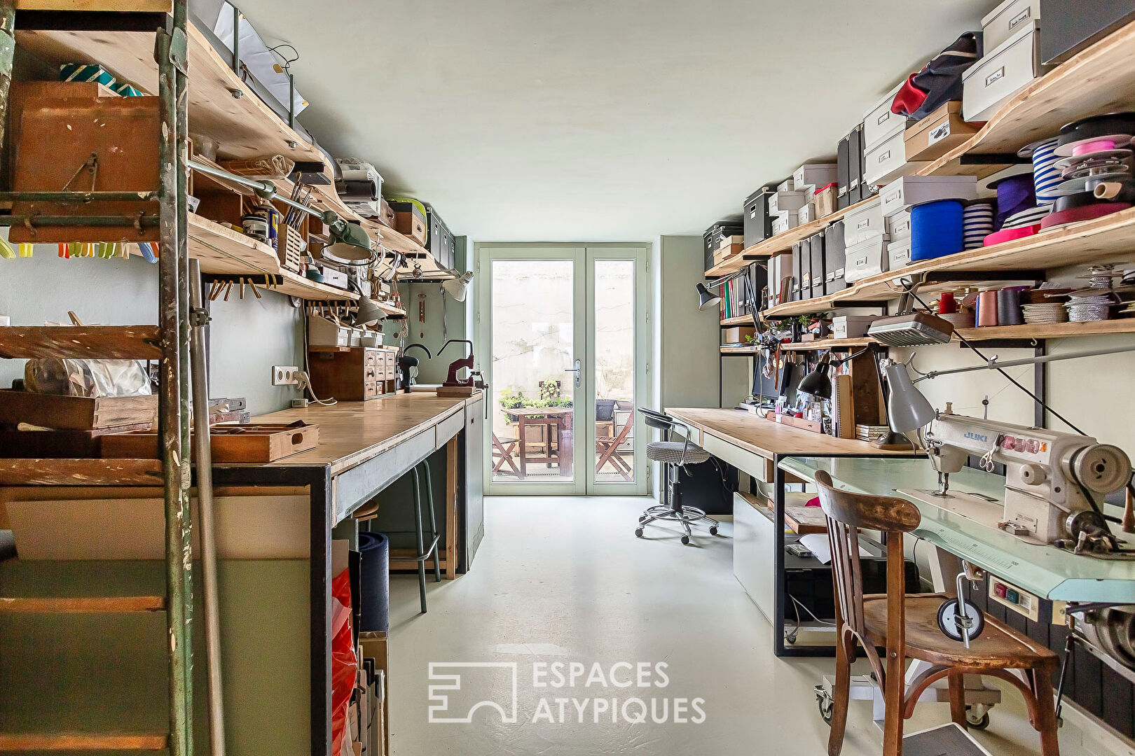 Loft en duplex au calme dans un ancien atelier