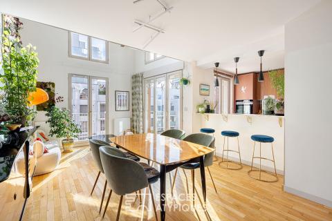Duplex feutré avec double hauteur et terrasse