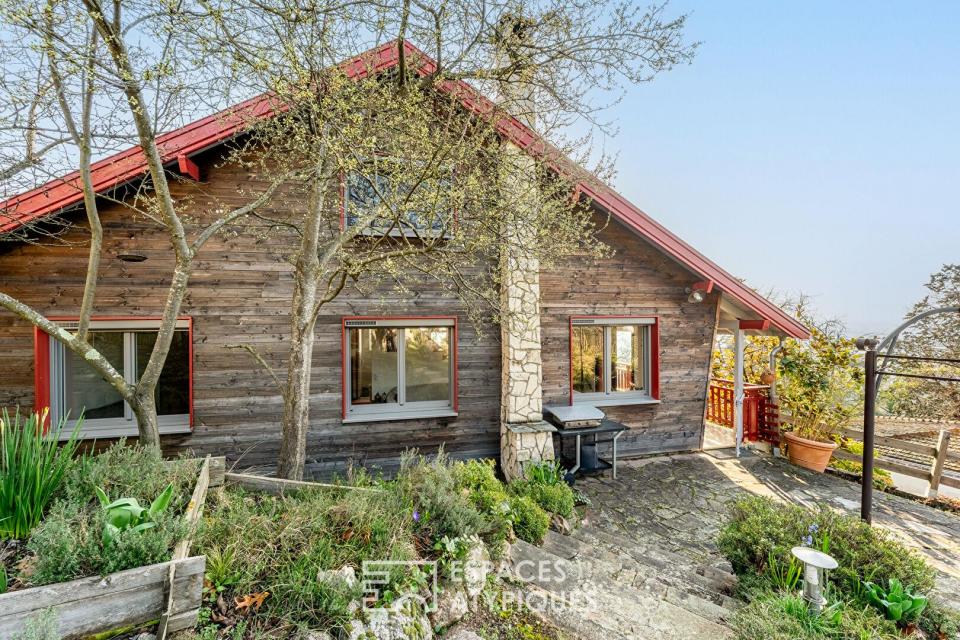 Maison ossature bois avec vue et piscine