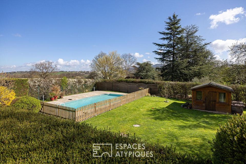 Maison d'architecte familiale au coeur de Dommartin