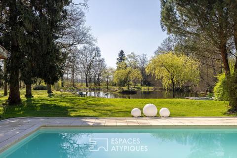 Propriété de caractère avec piscine, parc arboré et étang