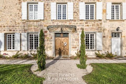 Bâtisse de caractère en plein coeur de Chasselay