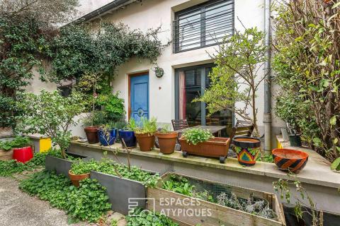 House-style duplex with a quiet garden, Lyon 9 Vaise