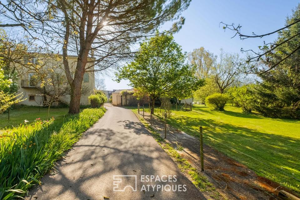 Corps de Ferme de Caractère sur son Parc de 2,5 Hectares