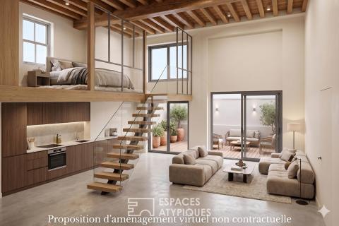 Loft en plateau à rénover avec cour privative