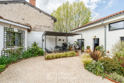 Maison loft atelier au coeur du village de La Tour de Salvagny