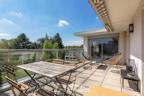 Appartement familial en attique avec terrasse