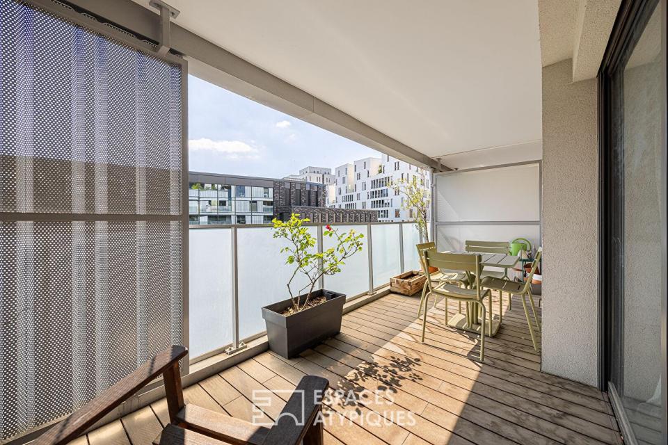 Contemporain avec grand balcon et garage