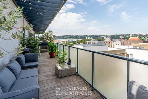 Dernier étage avec terrasse et vue sur Fourvière