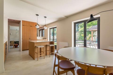 Maison de ville de charme avec piscine au coeur de Saint-Cyr-au-Mont-d&rsquo;Or