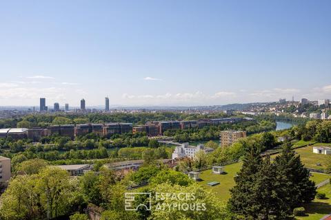 Dernier étage avec terrasse et vue exceptionnelle