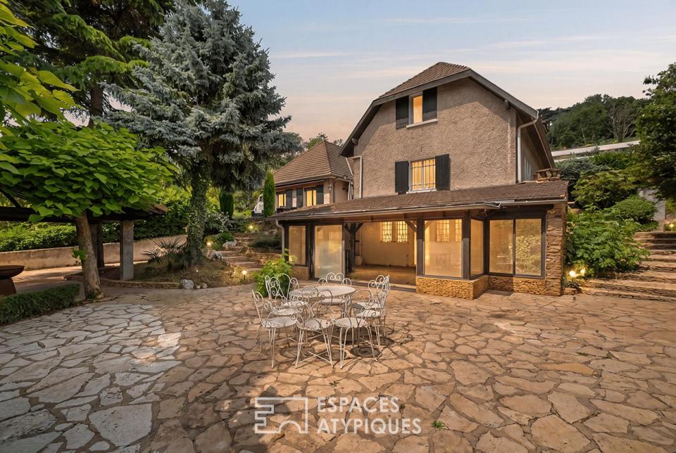 Maison à rénover au coeur de Saint-Cyr-au-Mont-d'Or