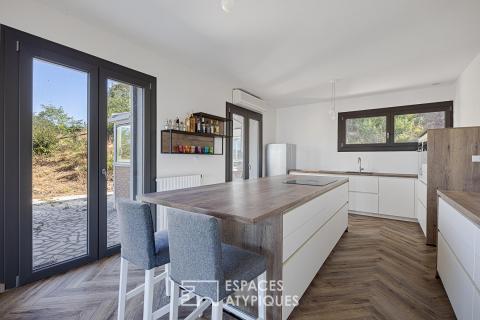 Une architecture contemporaine ouverte sur un panorama d’exception