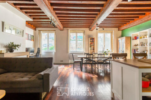 Renovated period property on a high floor with elevator