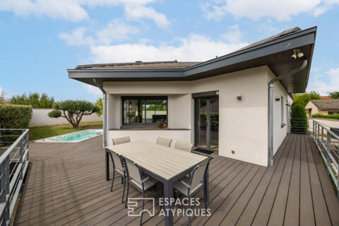 Maison rénovée avec beaux volumes, spa et garage XXL