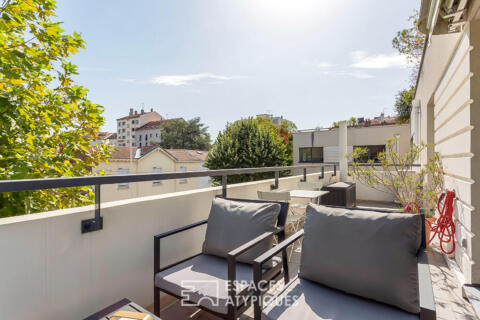 Renovated apartment with terrace in the heart of Montchat