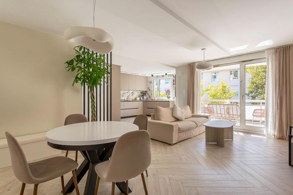 Appartement contemporain avec balcon