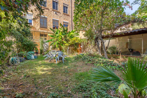 Canut avec jardin à rénover au coeur de la Croix Rousse