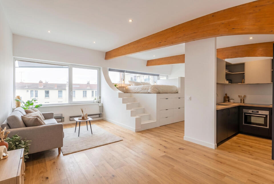 Appartement en plateau à aménagé en dernier étage avec place de stationnement