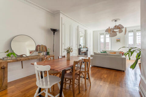 Appartement traversant en dernier étage avec ascenseur