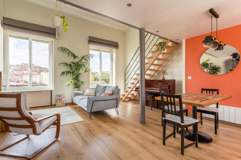 Canut en duplex entièrement rénové