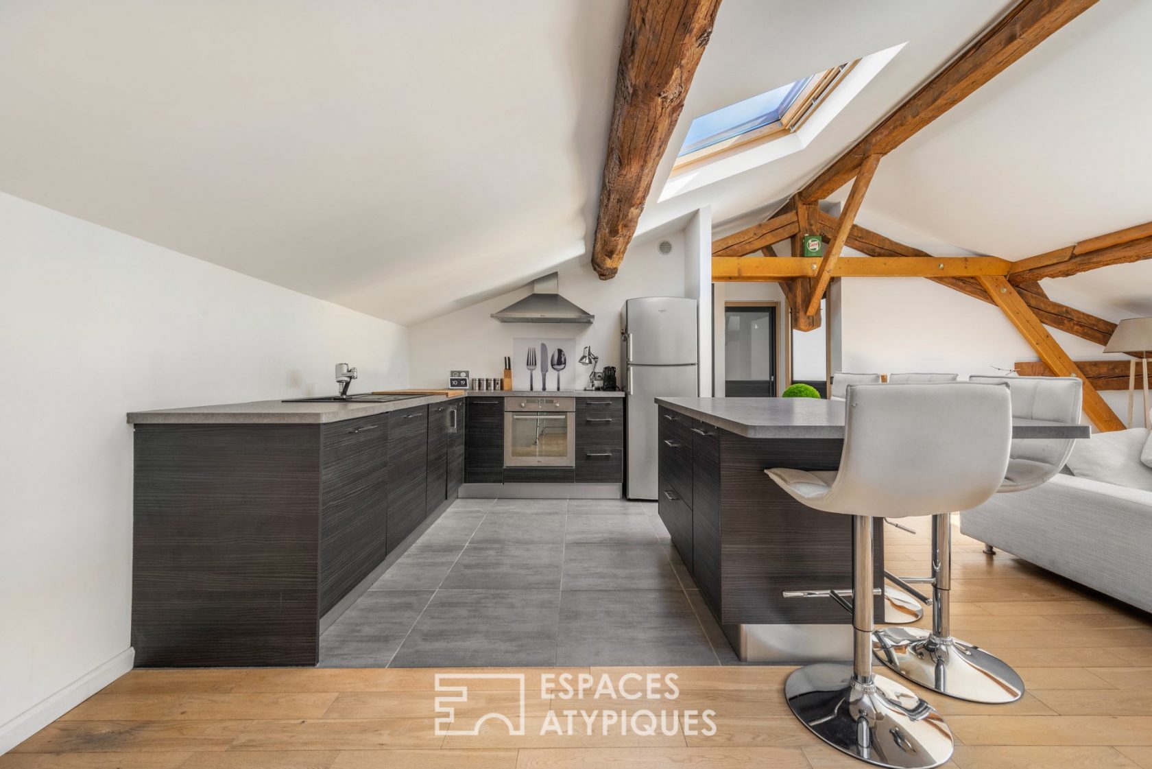 Appartement sous les toits en hypercentre