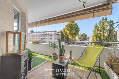 Appartement rénové avec balcon