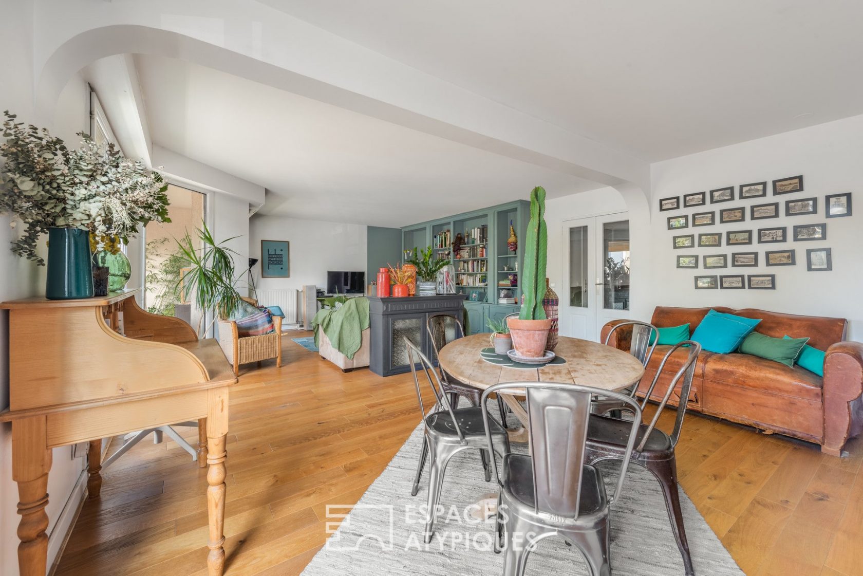 Appartement rénové avec balcon