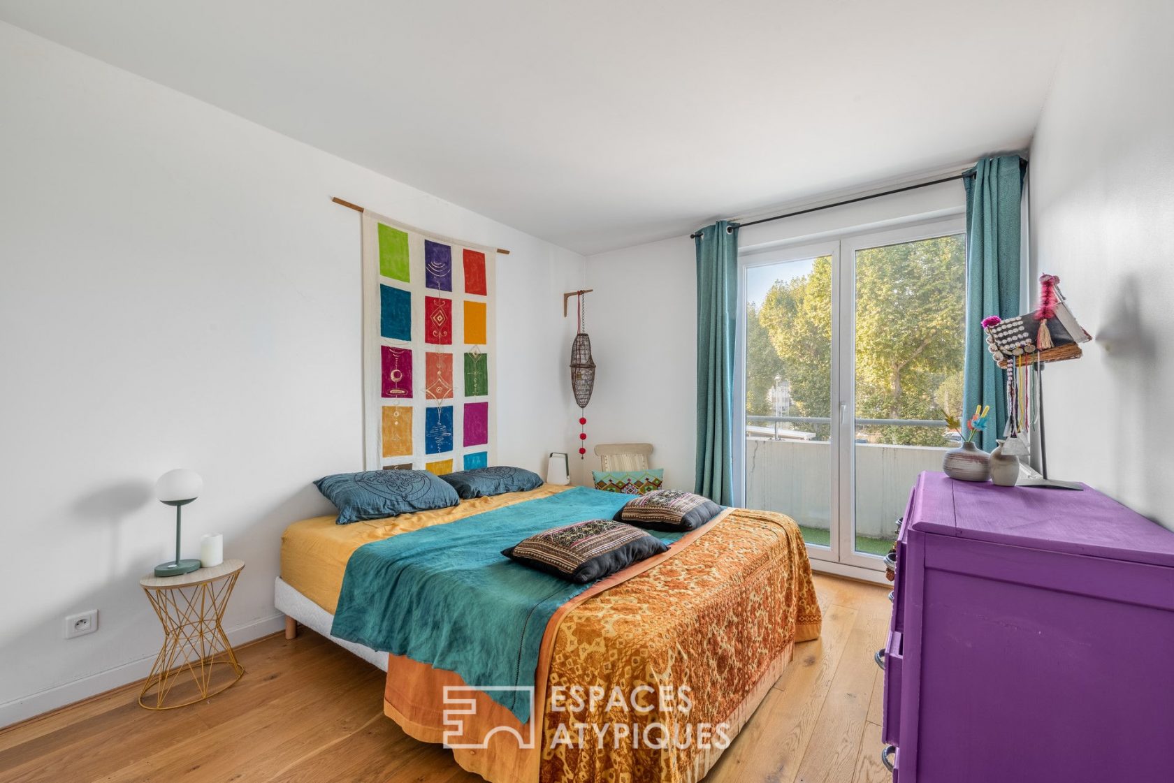 Appartement rénové avec balcon