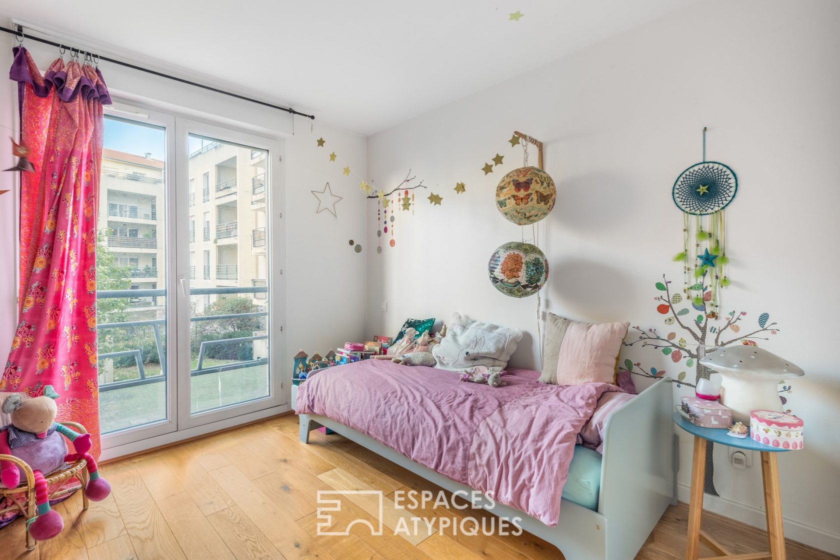Appartement rénové avec balcon