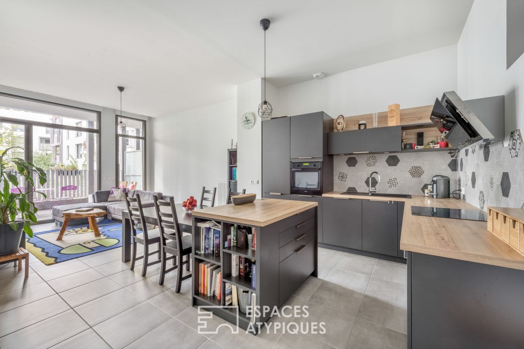 Appartement esprit loft avec terrasse