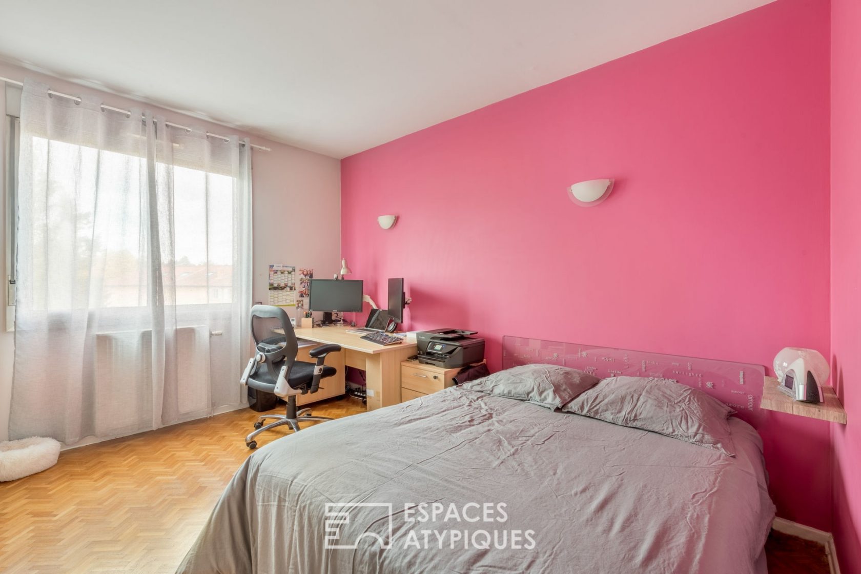 Appartement avec terrasse et garage au coeur d’un parc arboré