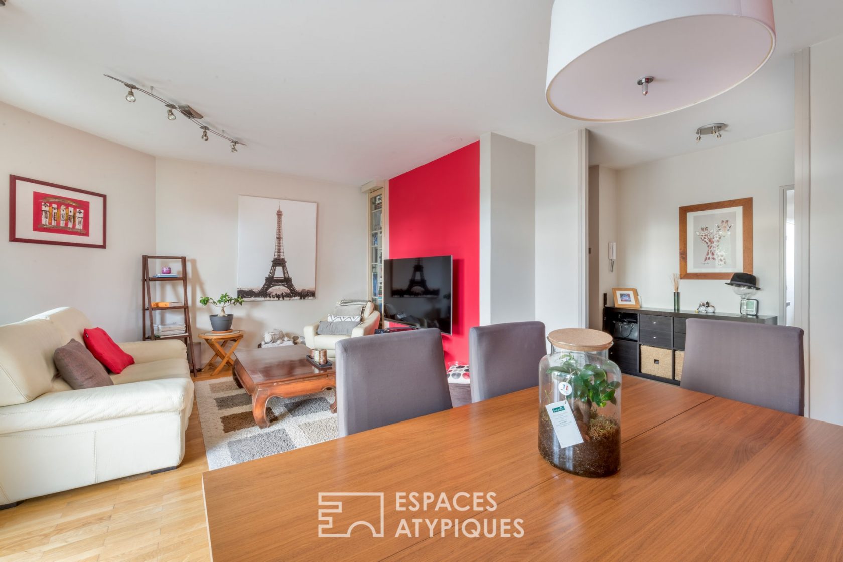 Appartement avec terrasse et garage au coeur d’un parc arboré