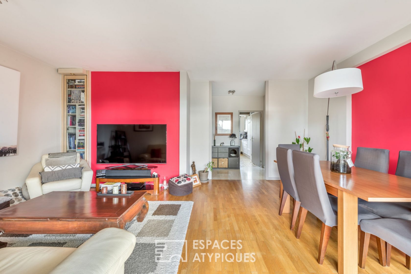 Appartement avec terrasse et garage au coeur d’un parc arboré