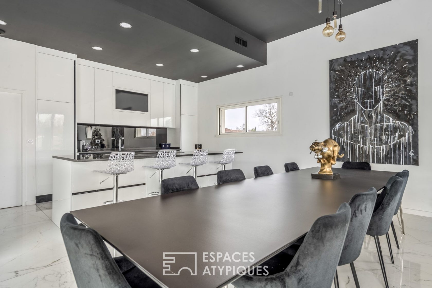 Maison contemporaine avec piscine et studio indépendant