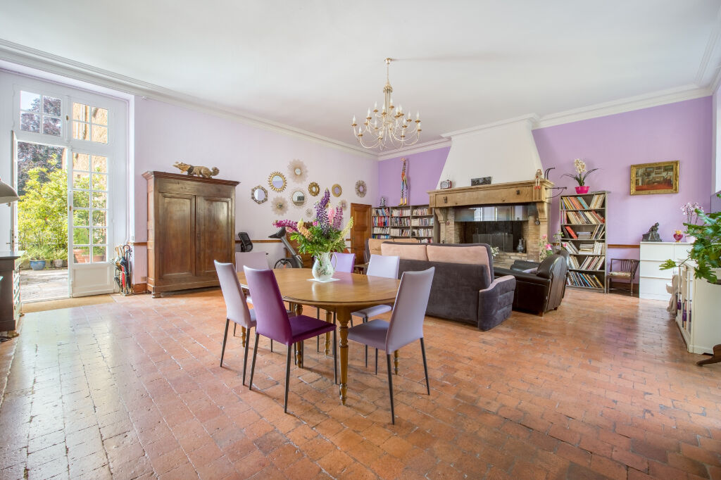 Appartement avec terrasses dans un domaine du XVIIIe