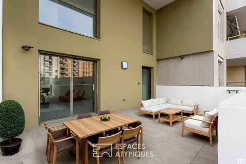 Duplex and terrace in the heart of the block near Parc Bazin