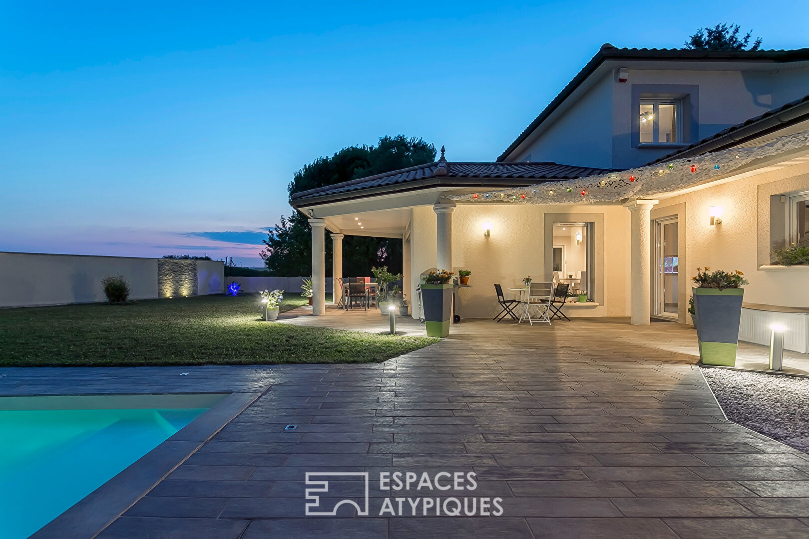 Maison contemporaine avec piscine