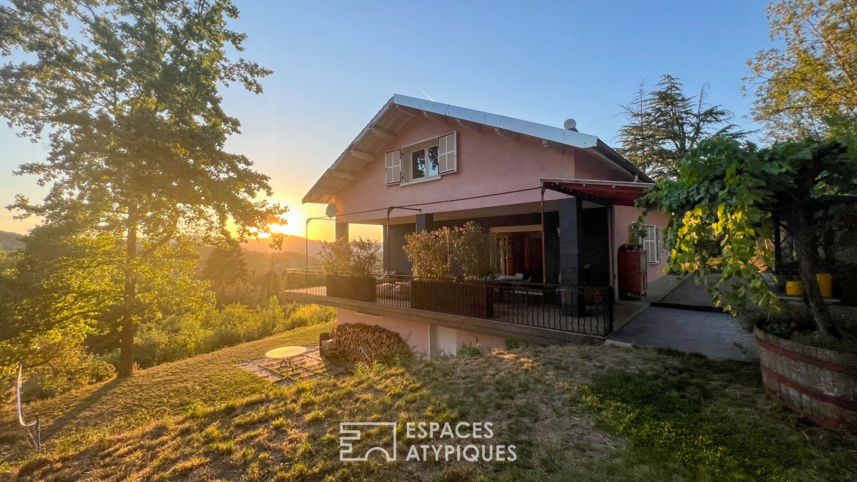 Renovated family home in St-Pierre-la-Palud