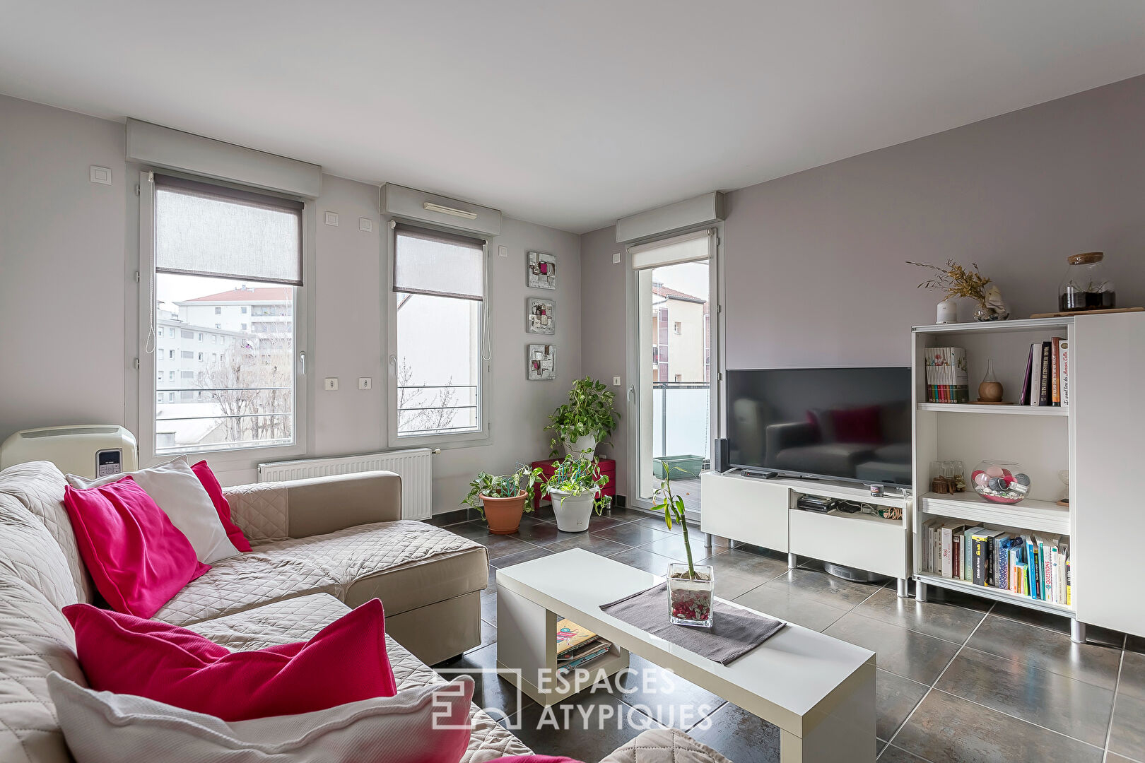 Recent apartment with garage