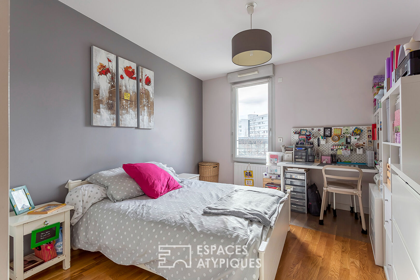 Recent apartment with garage
